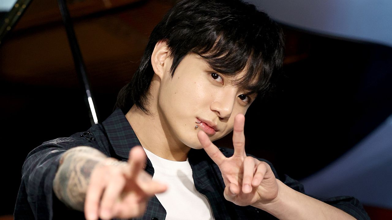 Brasileira é detida na Coreia do Sul por perseguir Jung Kook, do BTS